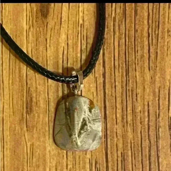 Picasso Stone Pendant Necklacee - Picture 2 of 6